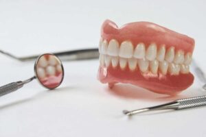 دندان مصنوعی فوری